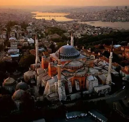 Castle Estambul