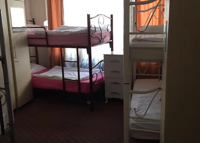 Castle Хостел *