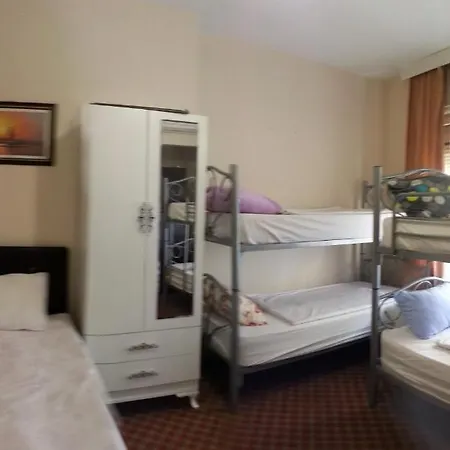 Hostel Castle *